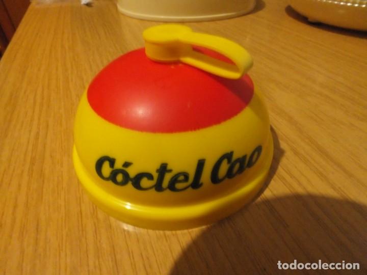 Coleccionismo: COLA CAO TAPA PARA BOTE DE COLACAO C&Oacute;CTEL CAO