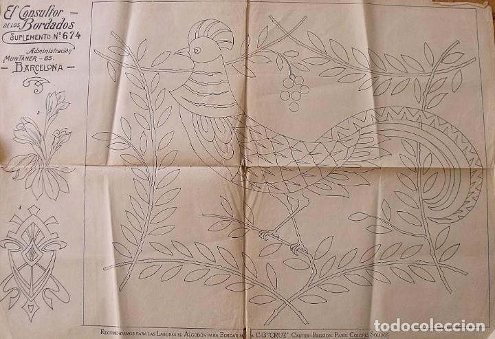Coleccionismo: El consultor de los bordados. Suplemento 674. Muntaner 65. Barcelona. Flores, pavo real. 1920.