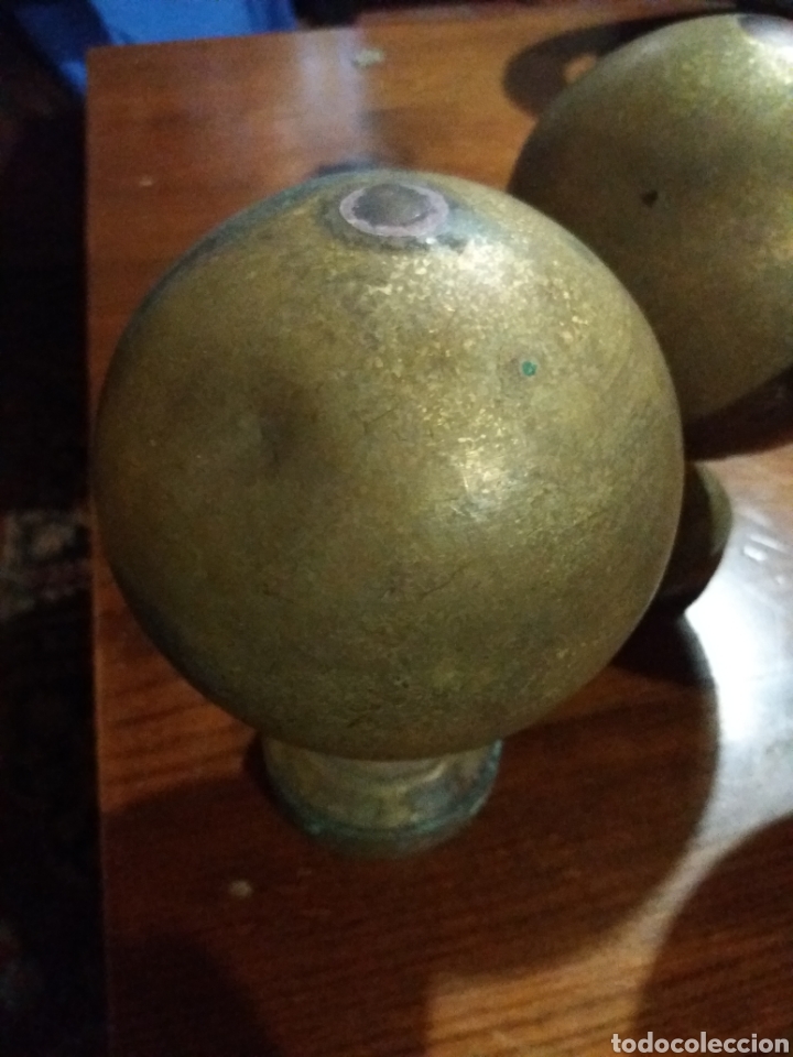 Coleccionismo: Bolas de bronce de escalera o balcon - Foto 2