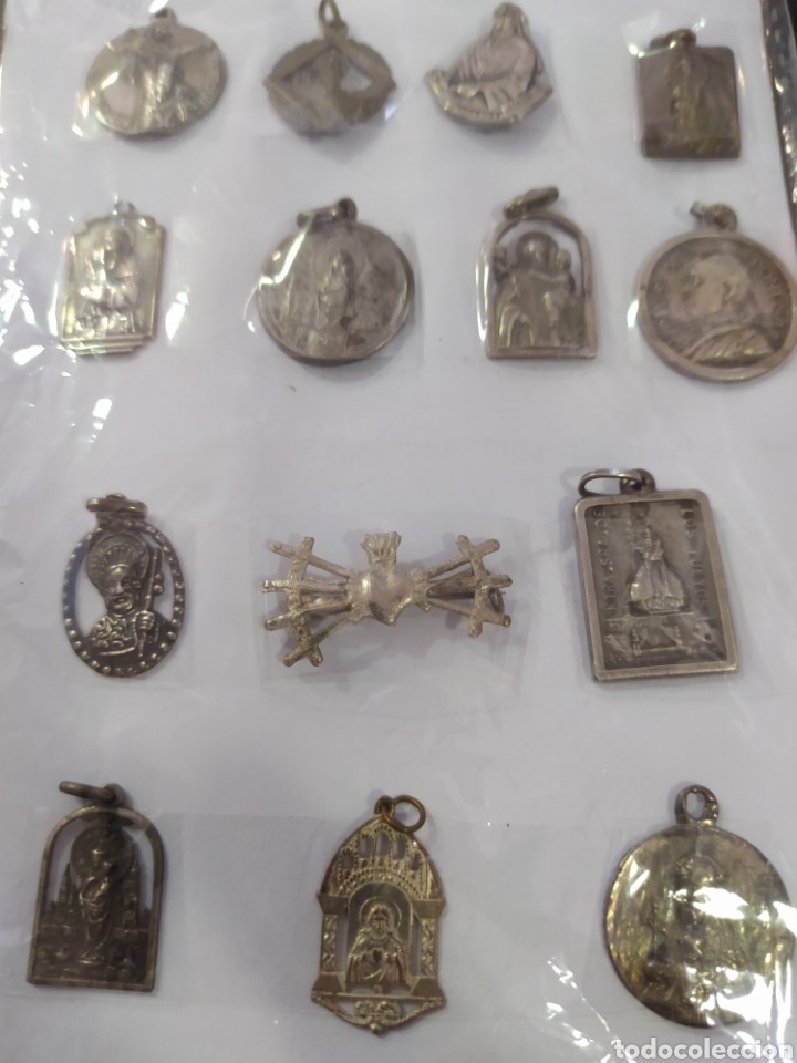 Coleccionismo: 14 medallitas plata distintos tama&ntilde;os virgen del Pilar distintos Santos y pap&aacute;