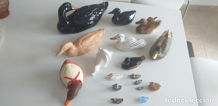 Coleccionismo: 17 patos. Varios materiales. - Foto 1