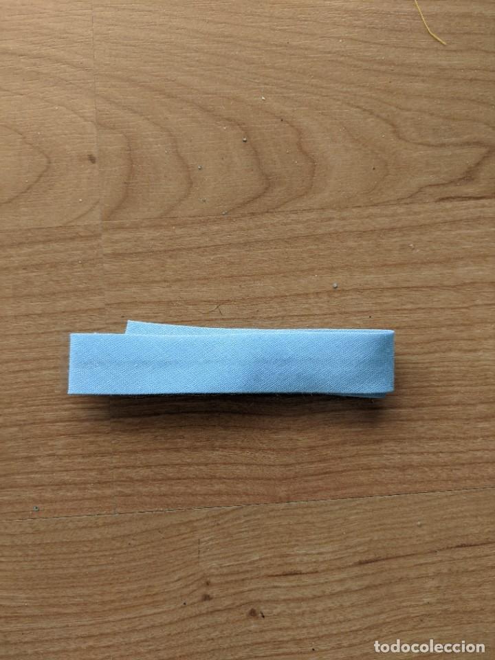 Coleccionismo: CINTA BIES COLOR AZUL CELESTE 0,35 MTS.
