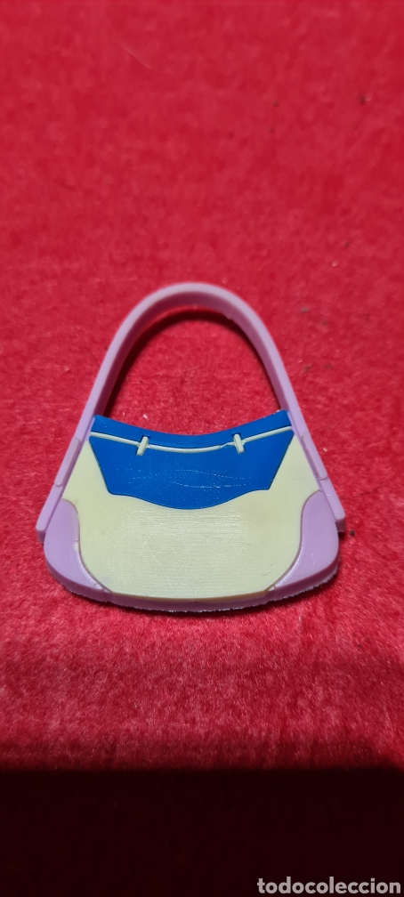 Coleccionismo: Iman en forma de bolso vintage.