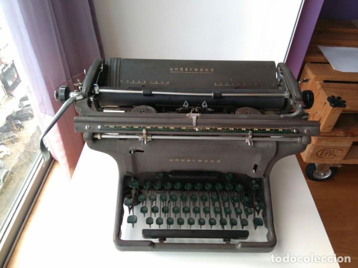 Coleccionismo: Maquina escribir antigua - Foto 2