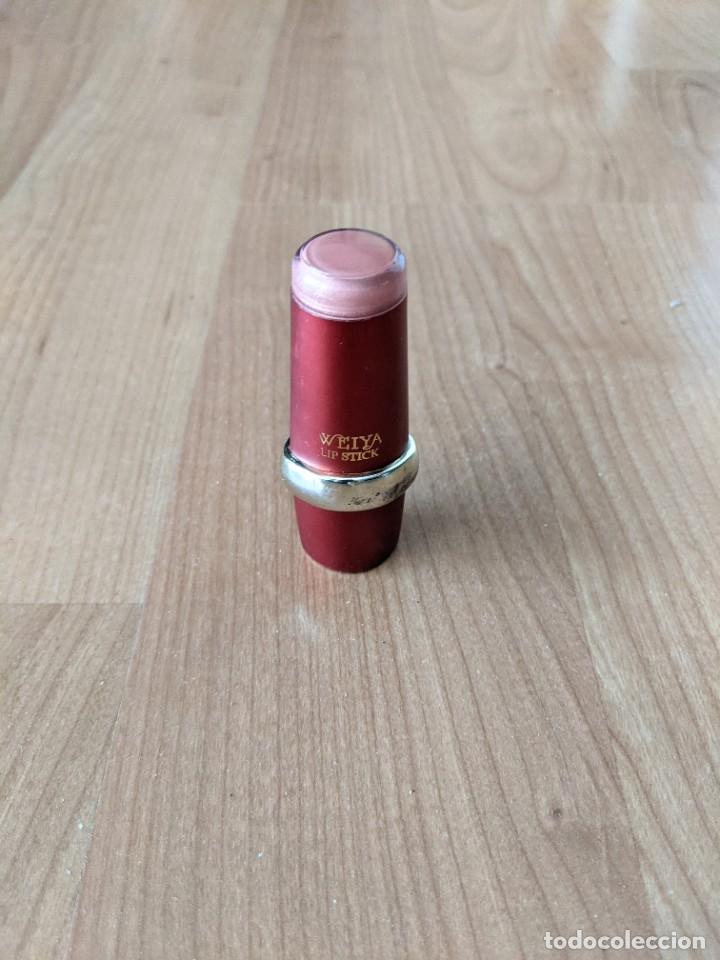 Collecting: BARRA DE LABIOS COLECCI&Oacute;N