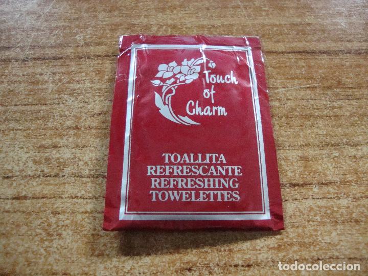 Collecting: AMPLIA TU COLECCION TOALLITA REFRESCANTE TOUCH OF CHARM