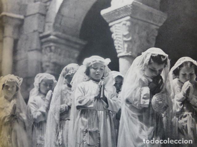 Coleccionismo: ALQUEZAR HUESCA NI&Ntilde;AS DE PRIMERA COMUNION ANTIGUA LAMINA HUECOGRABADO A&Ntilde;OS 50