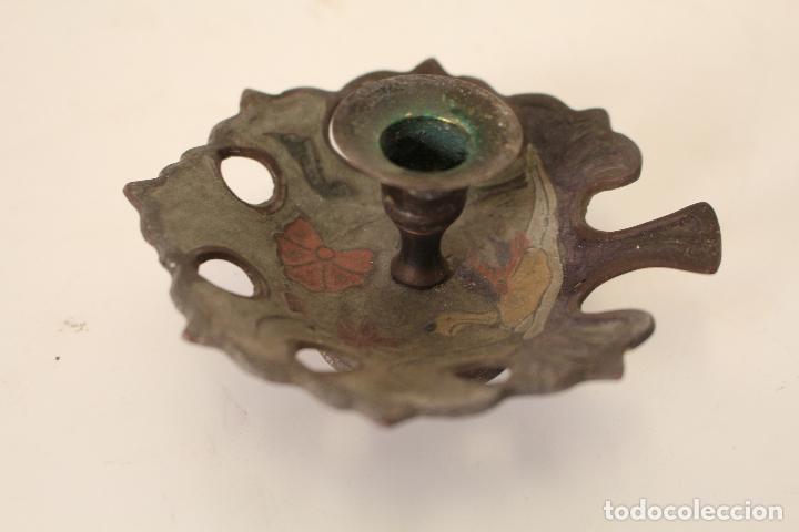 Coleccionismo: pez palmatoria de lat&oacute;n con esmaltes