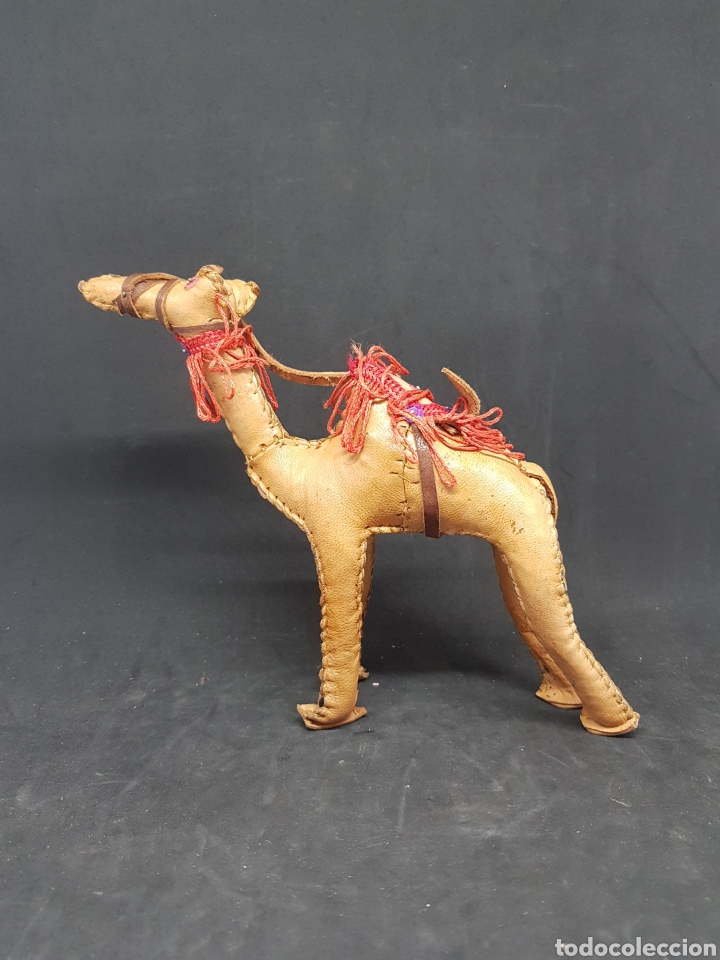 Collezionismo: camello forrado en s&iacute;mil piel - 20 cm - car209