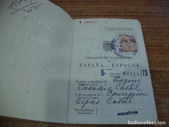 Coleccionismo: PASAPORTE EXPEDIDO BARCELONA 1973 - Foto 2