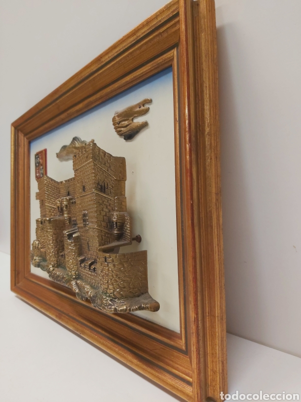 Coleccionismo: Castillo de Ampudia Palencia en bronce - Foto 2