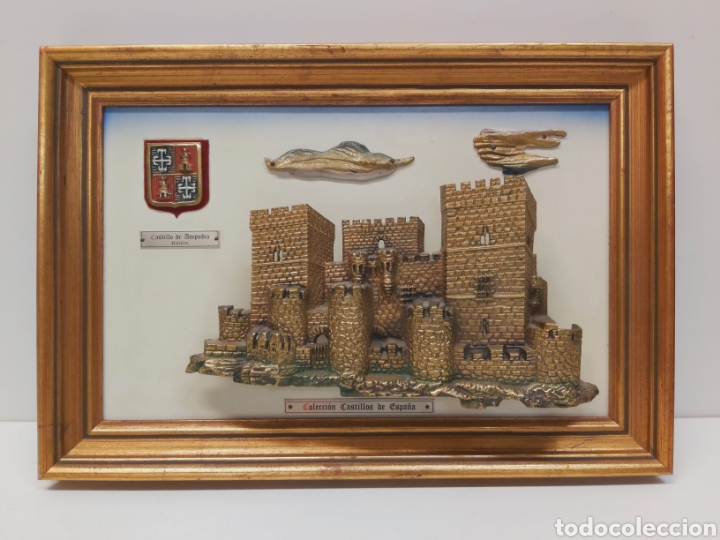 Coleccionismo: Castillo de Ampudia Palencia en bronce - Foto 1