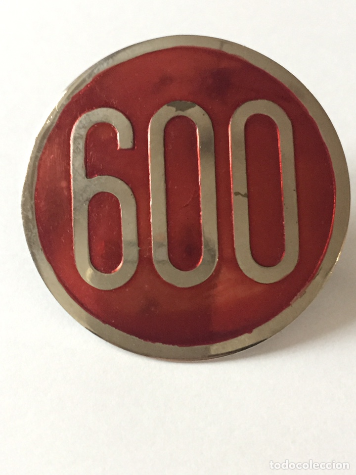Collezionismo: Insignia Seat 600 FIAT