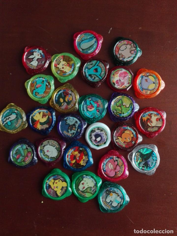 Coleccionismo: JMFC -LOTE DE 25 TAZOS DE PL&Aacute;STICO - NUEVOS - KRAKS POKEMON DE PANINI