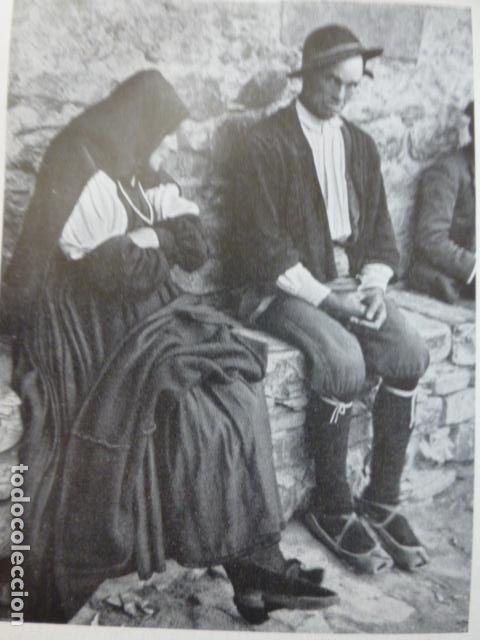 Collecting paper: ANSO HUESCA TIPOS ANTIGUA LAMINA A&Ntilde;OS 30