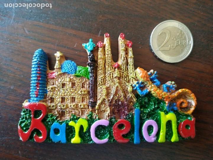 Collezionismo: Vistoso y colorido im&aacute;n de Barcelona con las construcciones m&aacute;s emblem&aacute;ticas de la ciudad