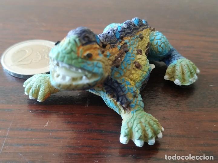 Collezionismo: Precioso im&aacute;n de nevera en 3D, del tradicional drag&oacute;n del Parque Guell con el t&iacute;pico trancadis