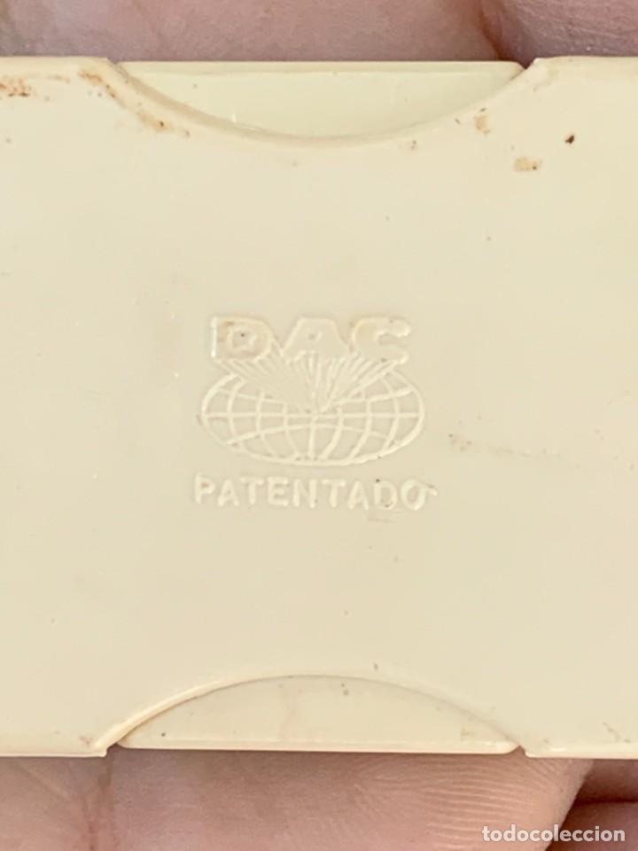 Coleccionismo: PERFORADOR CIGARRILLOS CELULOIDE MARCA DAC 4X6CMS - Foto 3