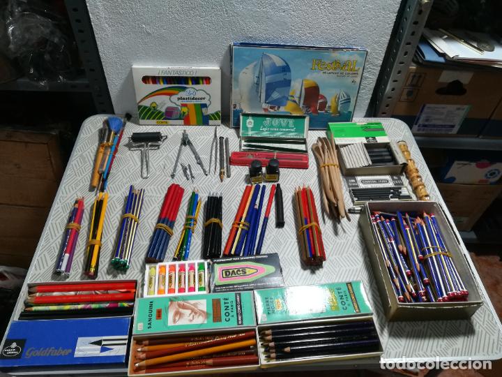 Coleccionismo: Gran lote de material para dibujo - Foto 1