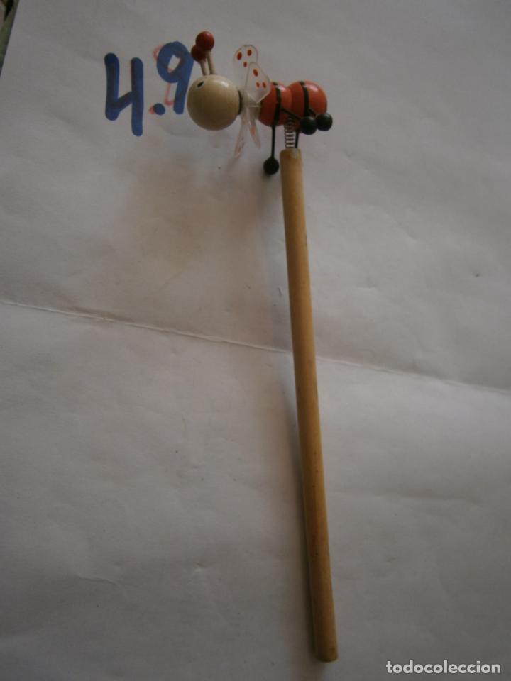 Coleccionismo: ANTIGUO LAPIZ CON FIGURA - ABEJA
