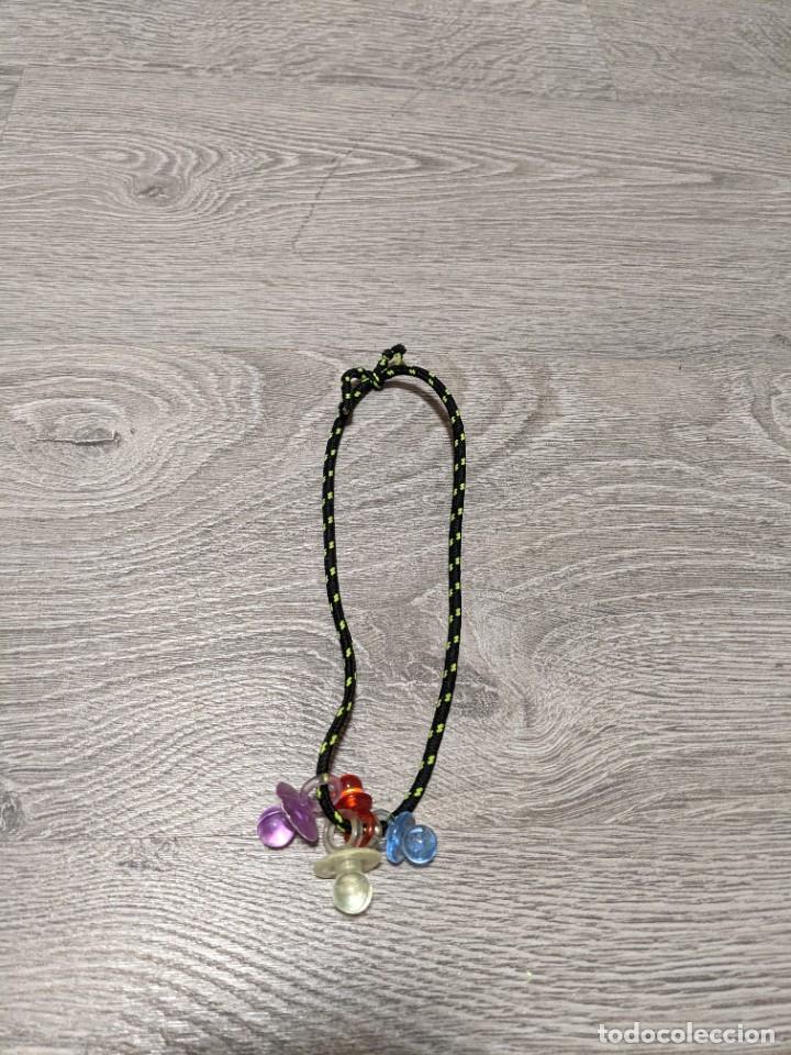 Collectionnisme: COLGANTE CON CHUPETES DE LA SUERTE (A&Ntilde;OS 80)