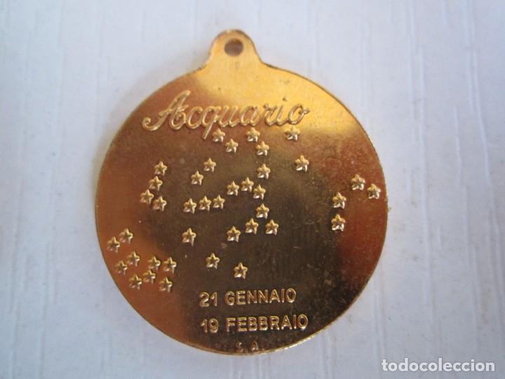 Coleccionismo: (1)MEDALLA DE ACUARIO - Foto 2