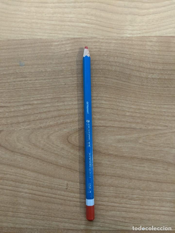 Sammeln: L&Aacute;PIZ STAEDLER OMNICHROM ROJO