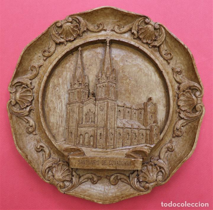 Coleccionismo: Plato decorativo para colgar del Santuario de Covadonga