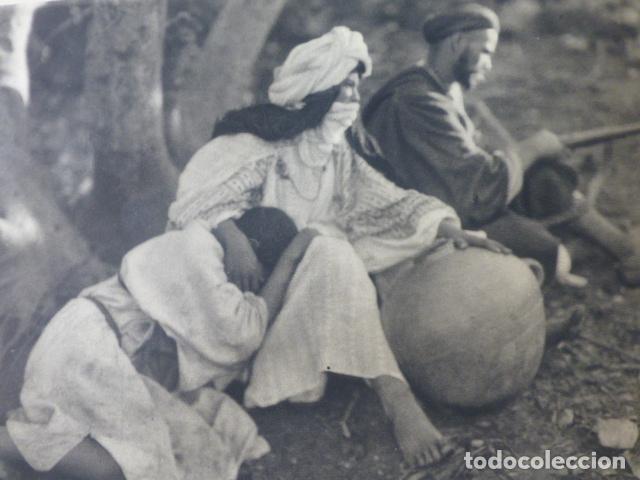 Coleccionismo: MARRUECOS ESPA&Ntilde;OL EL RIF FAMILIA RIFE&Ntilde;A ANTIGUA LAMINA HUECOGRABADO A&Ntilde;OS 40