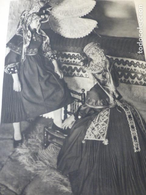Coleccionismo: MONTEHERMOSO CACERES MUJERES ANTIGUA LAMINA HUECOGRABADO A&Ntilde;OS 40