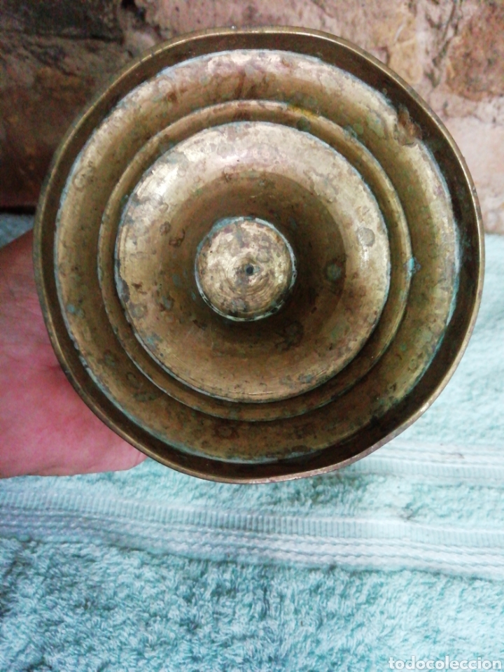 Coleccionismo: Candelabro antiguo de bronce - Foto 3