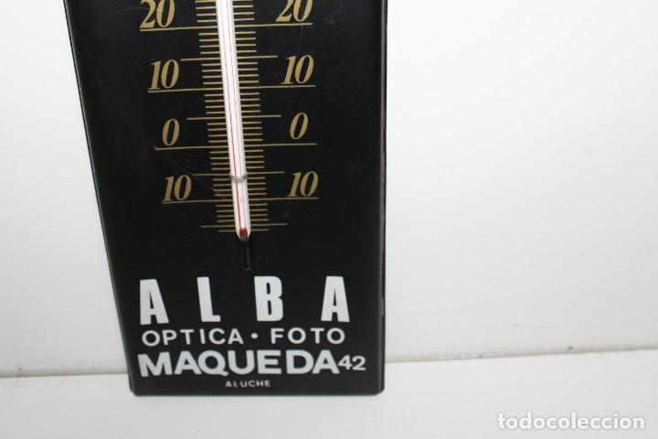 Coleccionismo: ANTIGUO TERMOMETRO CON PLUBLICIDAD DE OPTICA - Foto 4