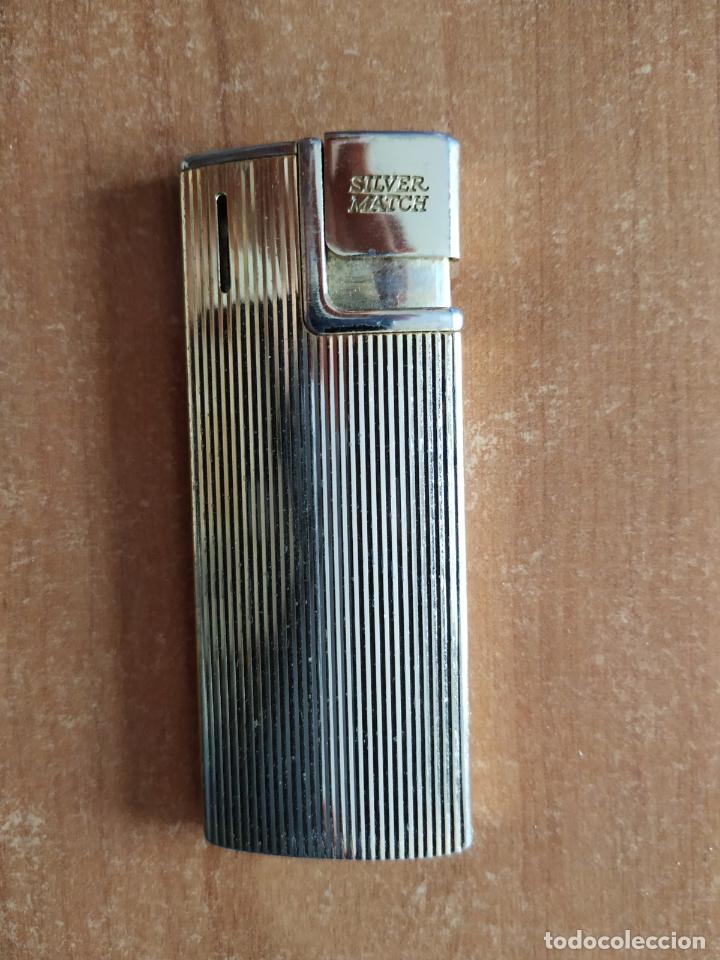 Coleccionismo: Antiguo mechero dorado. A&ntilde;os 80.