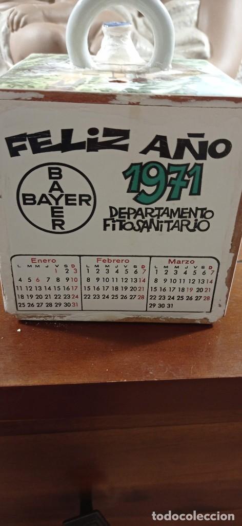 Coleccionismo: BOTIJO HECHO A MANO MANISES BAYER A&Ntilde;O 1971 DECORADOS POR MINGOTE