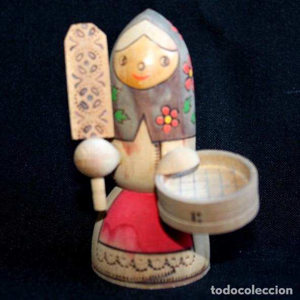 Coleccionismo: Mu&ntilde;eca de madera 11cm