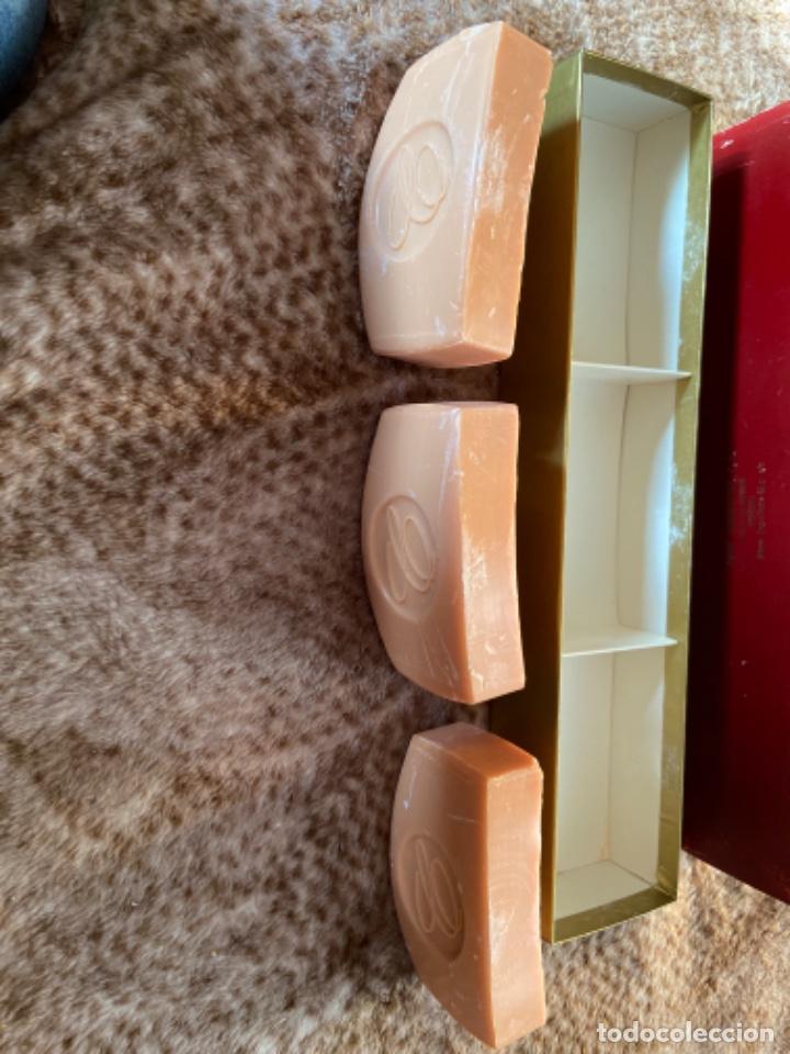 Coleccionismo: Caja de jabones avon - Foto 5