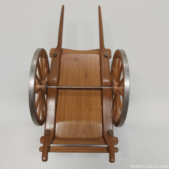 Coleccionismo: Carro madera casta&ntilde;o - Foto 5