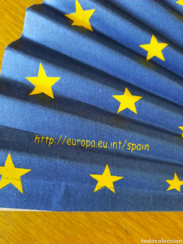 Coleccionismo: Abanico madera y papel publicidad Comisión Europea - Foto 3 - 303510448