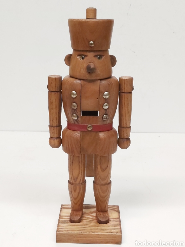Coleccionismo: Cascanueces Soldado madera Casta&ntilde;o - Foto 3