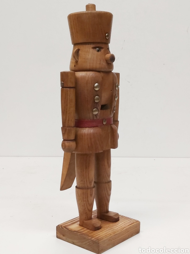 Coleccionismo: Cascanueces Soldado madera Casta&ntilde;o - Foto 5