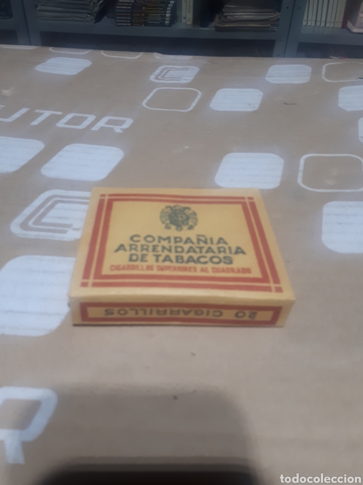 Coleccionismo: Cajetilla 20 cigarrillos superiores al cuadrado COMPA&Ntilde;IA ARRENDATARIA DE TABACOS COMPLETA