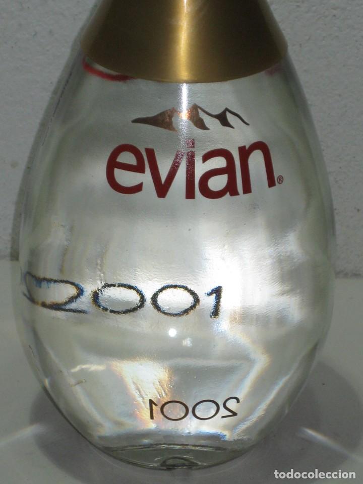 Coleccionismo: Botella Evian. Edicion 2001. llena. - Foto 3