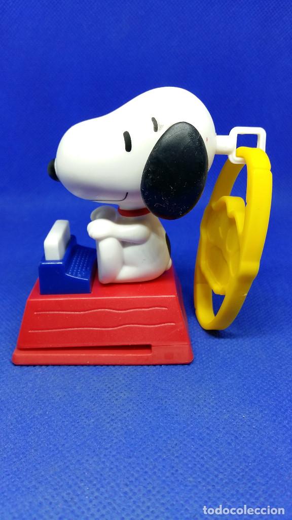 Coleccionismo: FIGURA MCDONALS PERRO SNOOPY - Foto 2