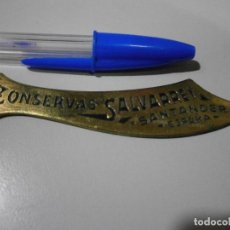 Colecionismo: ANTIGUO ABRECARTAS CON PUBLICIDAD DE CONSERVAS SALVARREY SANTANDER. Lote 308686863