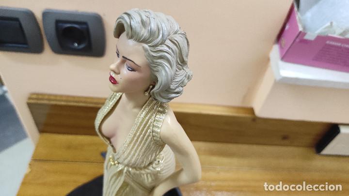 Coleccionismo: marilyn monroe de 40 cm con caja - Foto 1