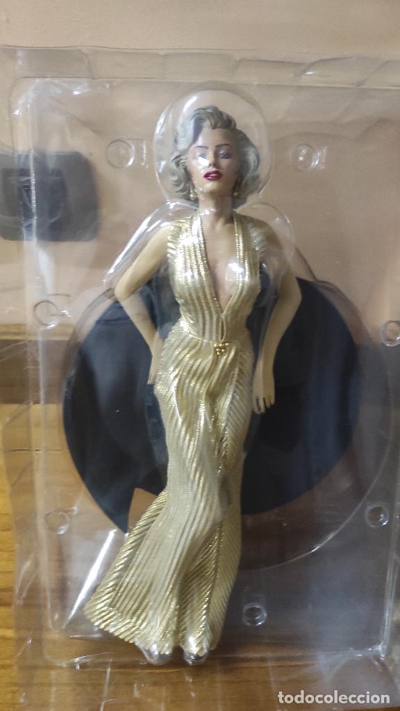 Coleccionismo: marilyn monroe de 40 cm con caja - Foto 2