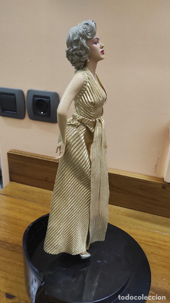 Coleccionismo: marilyn monroe de 40 cm con caja - Foto 5