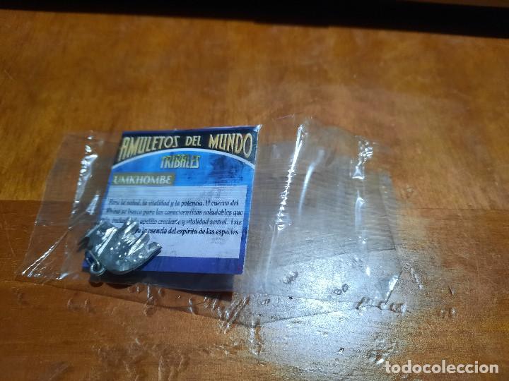 Colecionismo: UMKHOMBE TRIBALES. AMULETOS DEL MUNDO. SIN ABRIR. PRECINTADO. PEQUE&Ntilde;O FORMATO. PARA HACER COLGANTE