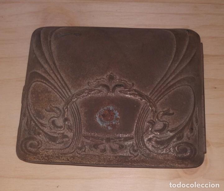 Coleccionismo: ANTIGUA PITILLERA, CON RELIEVE. - Foto 1