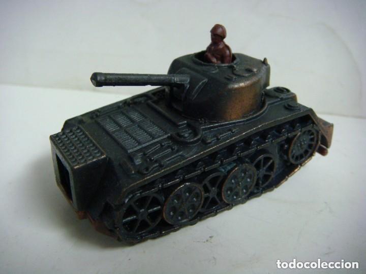 Coleccionismo: SACAPUNTAS DE FIGURA DE UN TANQUE-CAJ-B-N&ordm;-120
